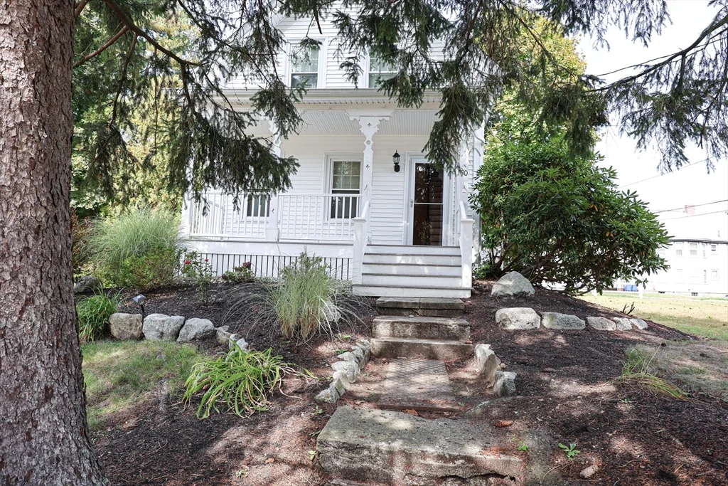 50 Front St, Braintree