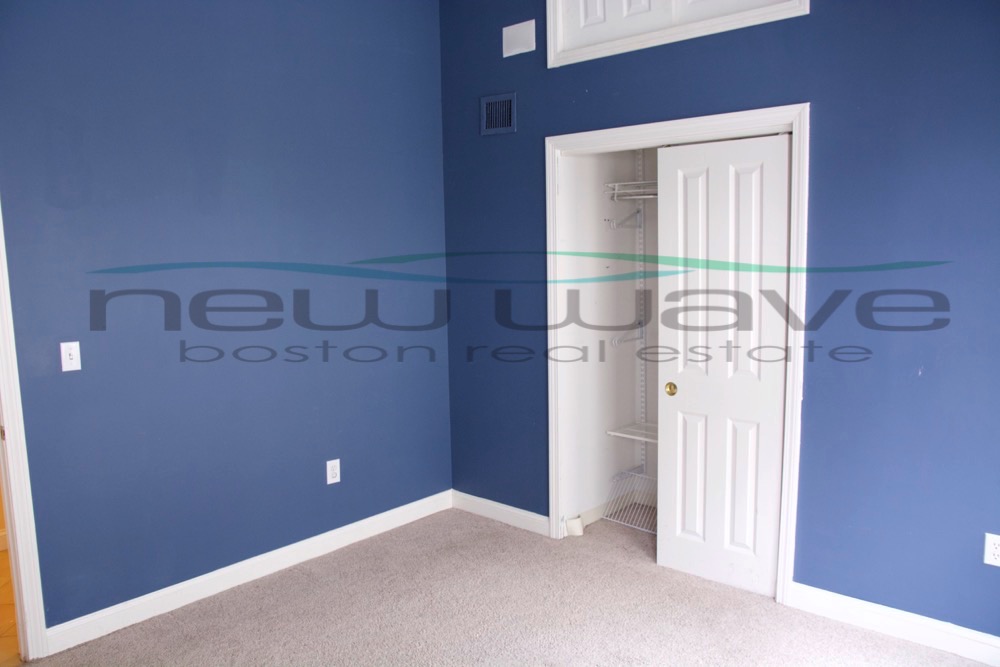 636 Beacon St, Fenway