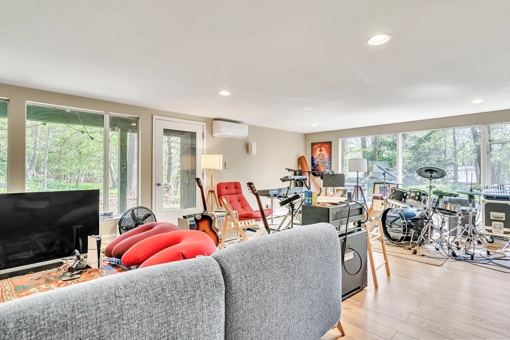 15 Trotting Horse Dr, Lexington