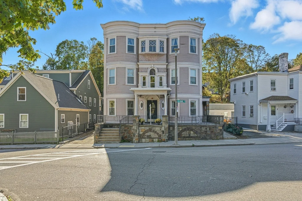 33 Adams St, Dorchester