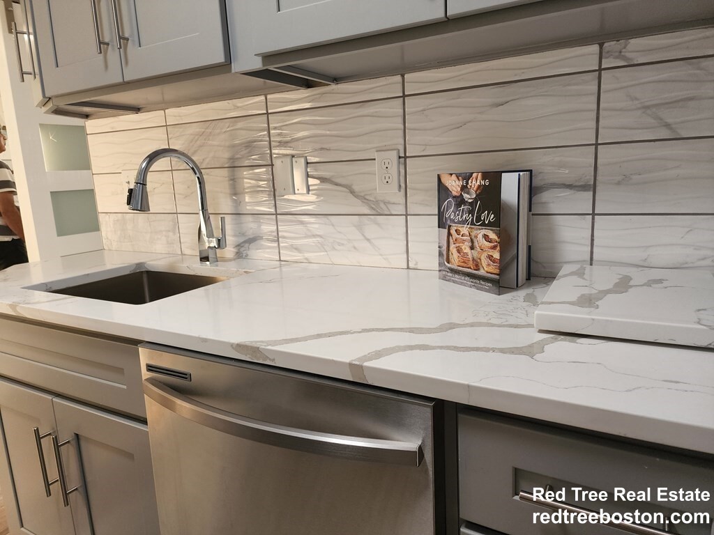 151 Tremont St, Midtown