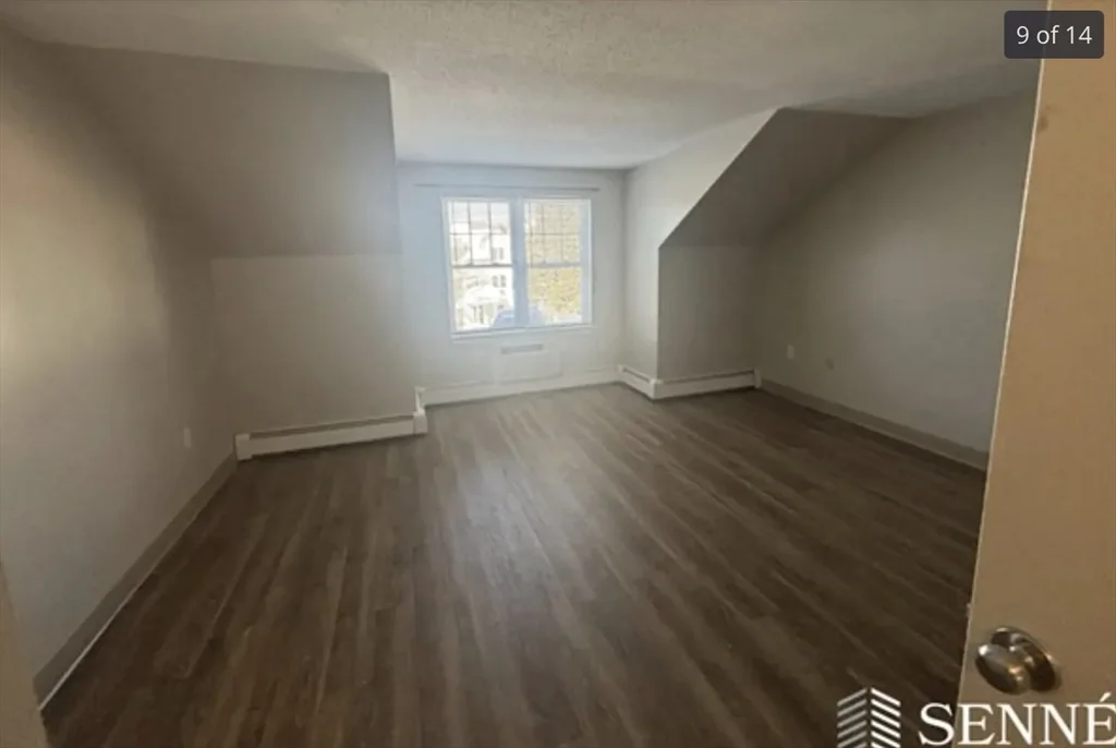65 Frank's Ln, Hanover