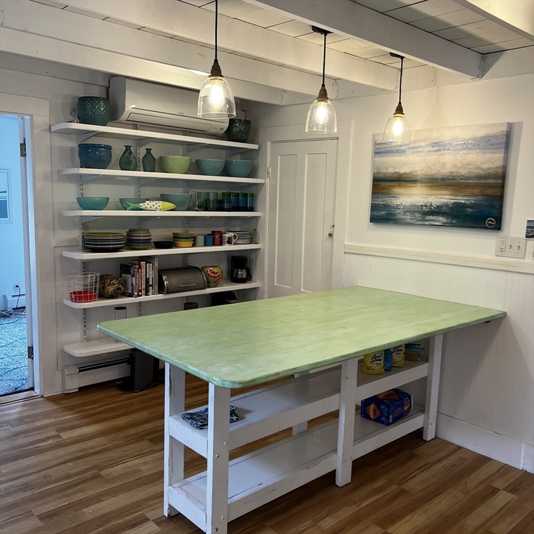 74 Mt Pleasant Av, Gloucester