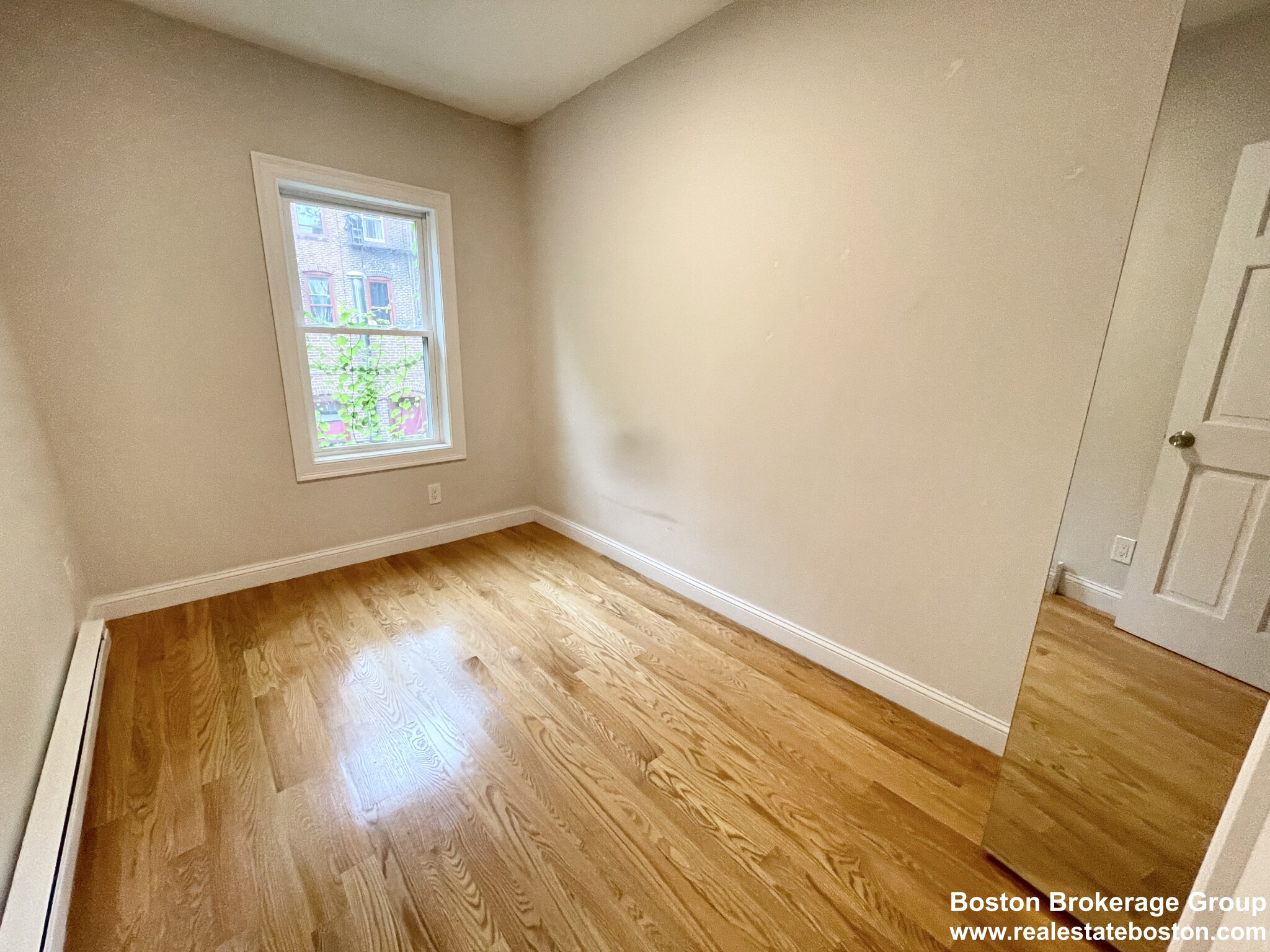 7 Warwick St, Roxbury