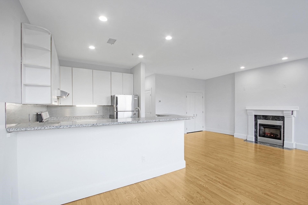 140 Boylston St, Back Bay