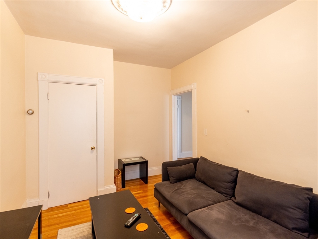 43 School St, Jamaica Plain