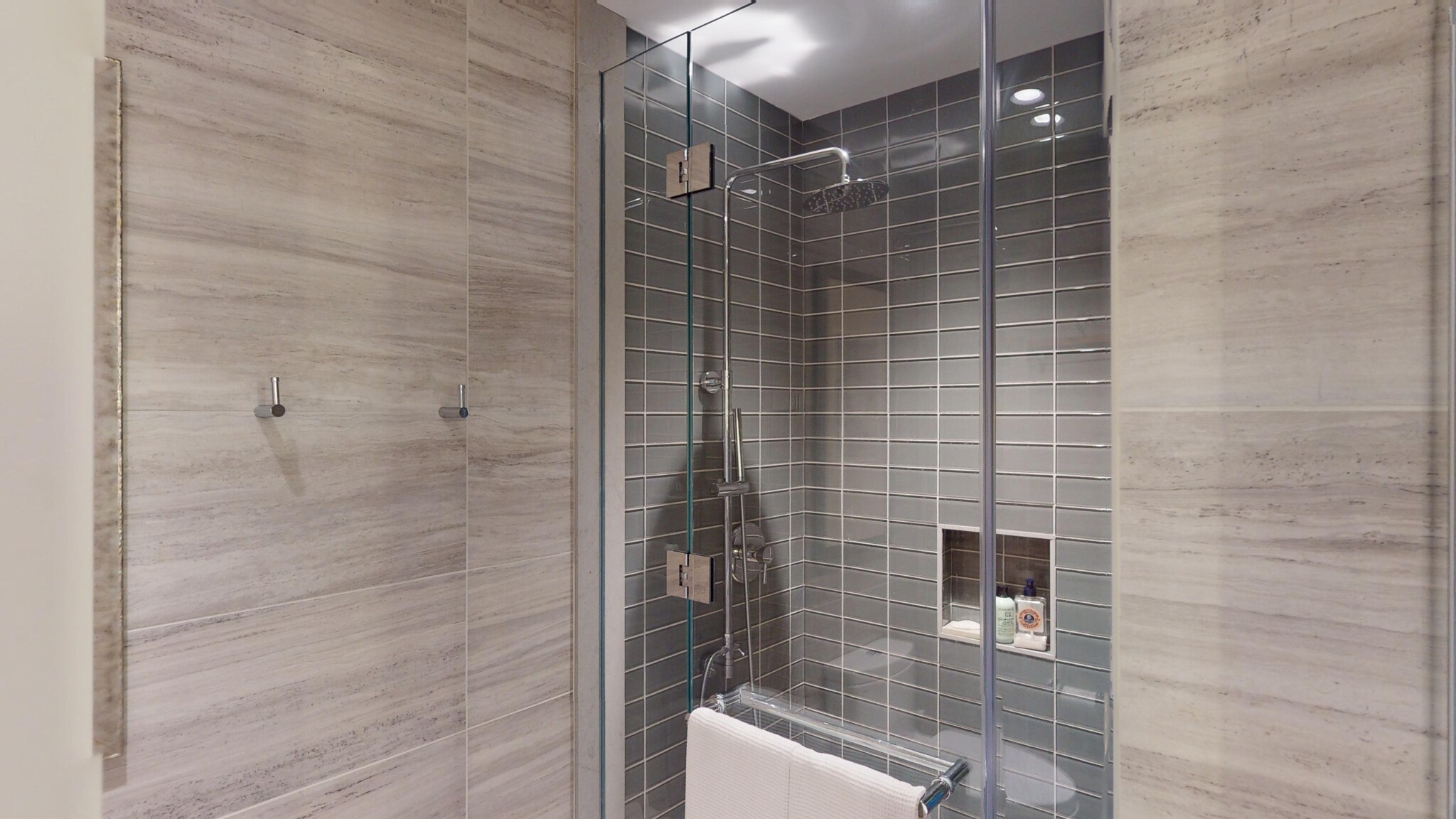 430 Stuart St, Back Bay