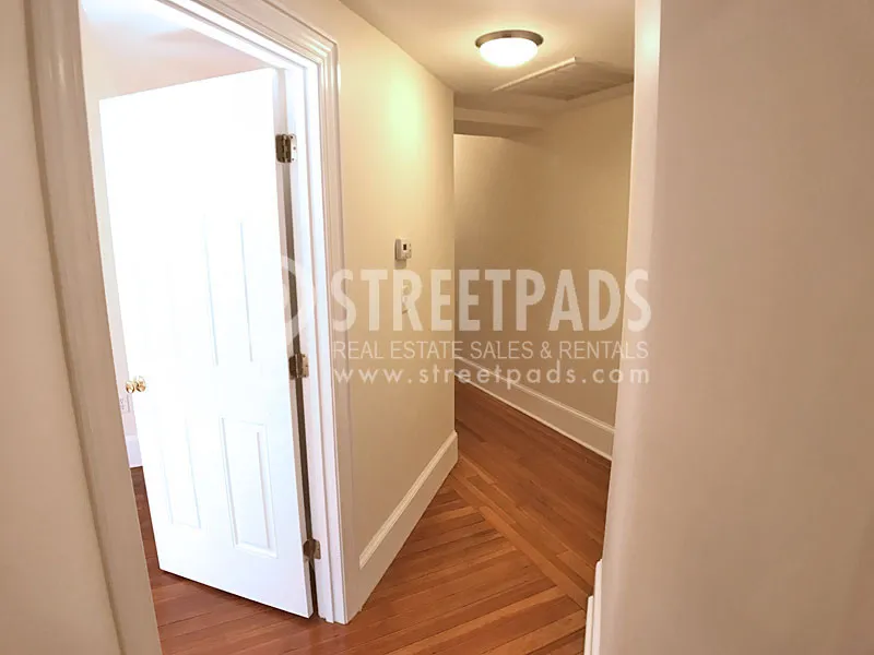 881 Massachusetts Ave, Central Square