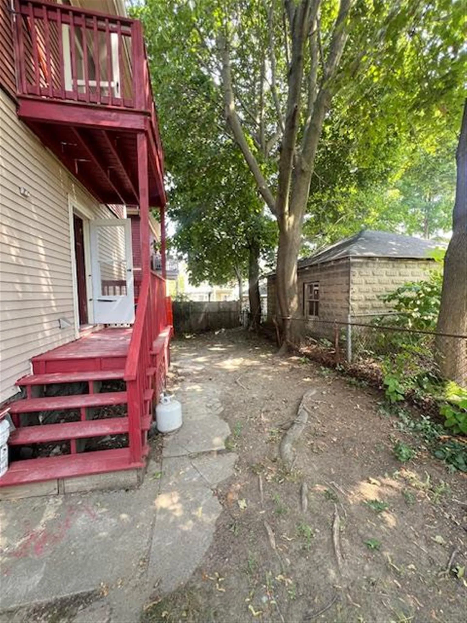 12 Quincy St, Medford