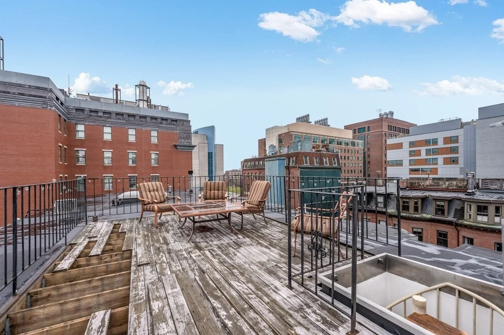 102 E Brookline, South End
