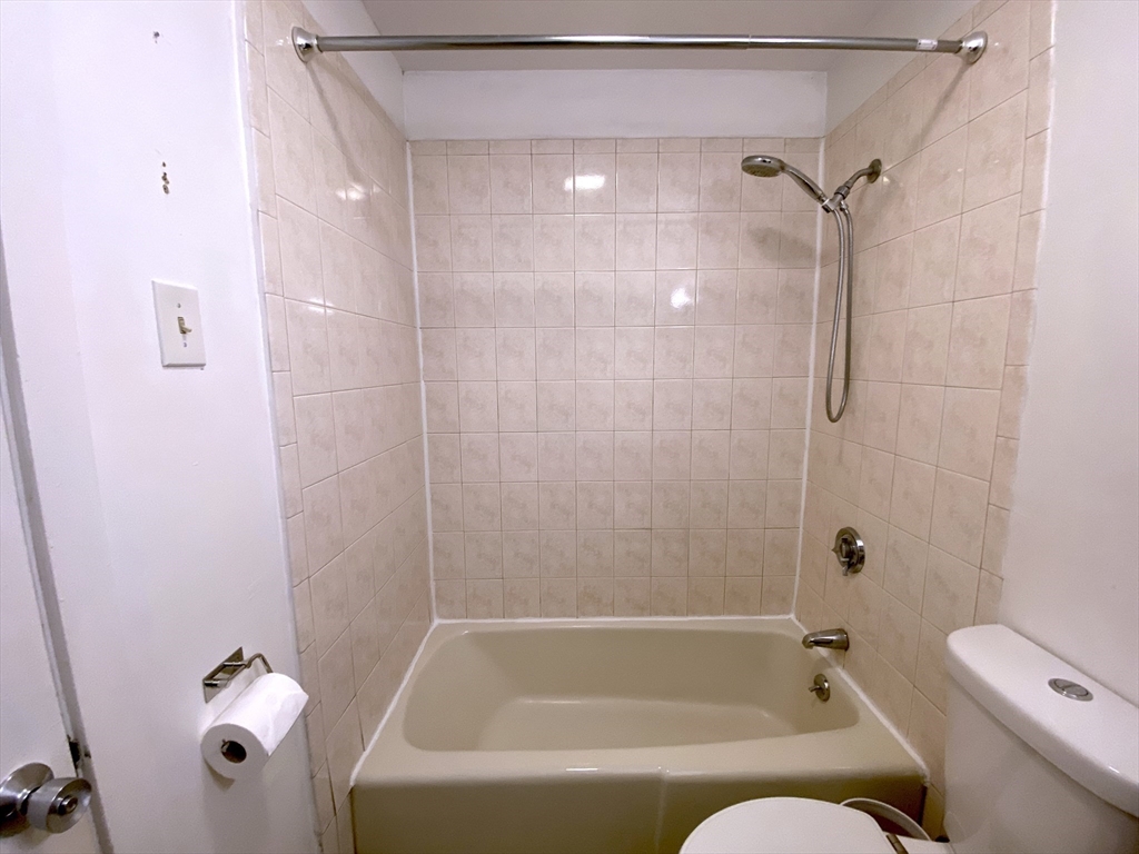 29 Brainerd Rd, Allston