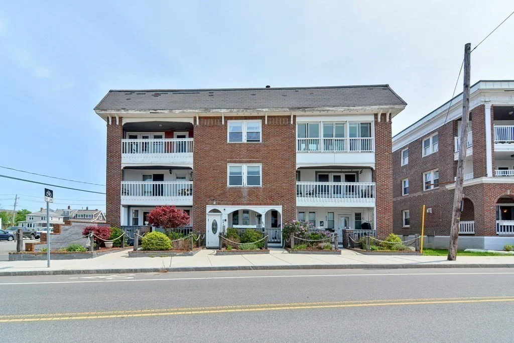 842 Nantasket Ave, The Alphabets