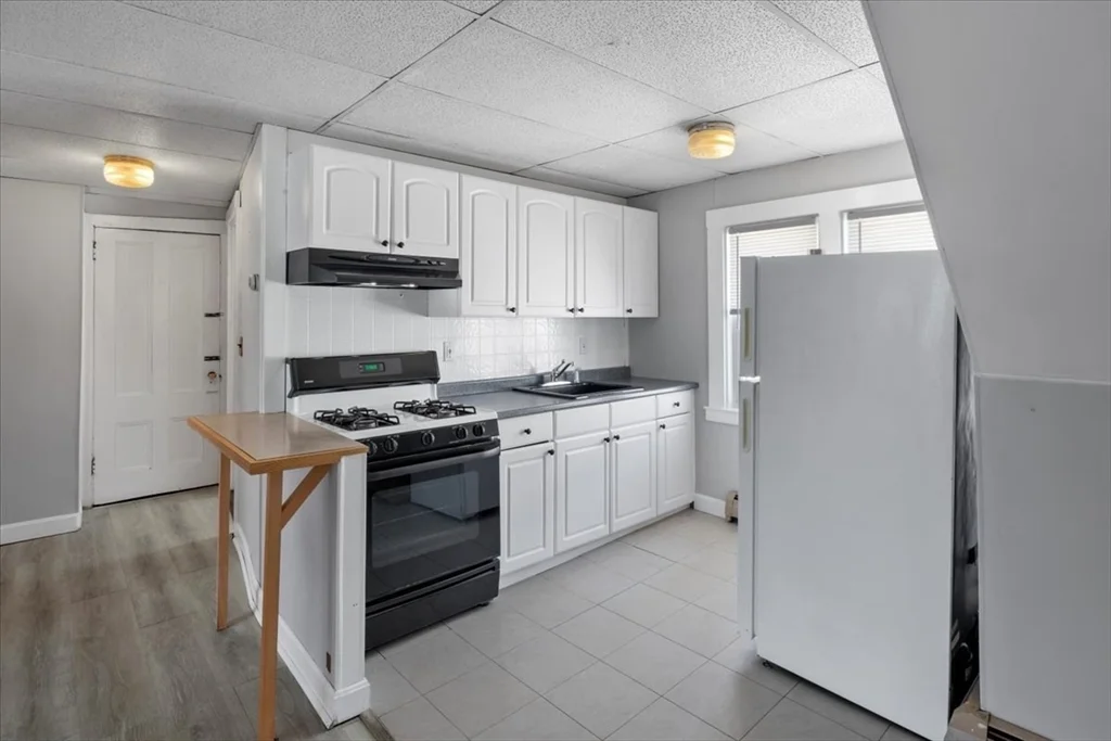 38 Sheffield Rd, Roslindale