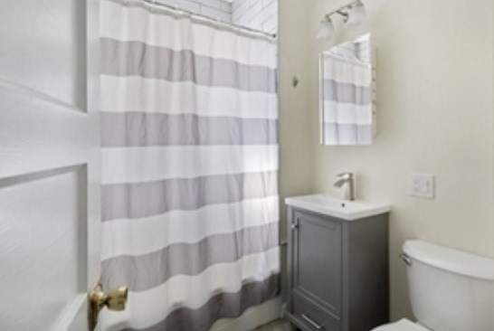 44 Greenleaf Ave, Medford