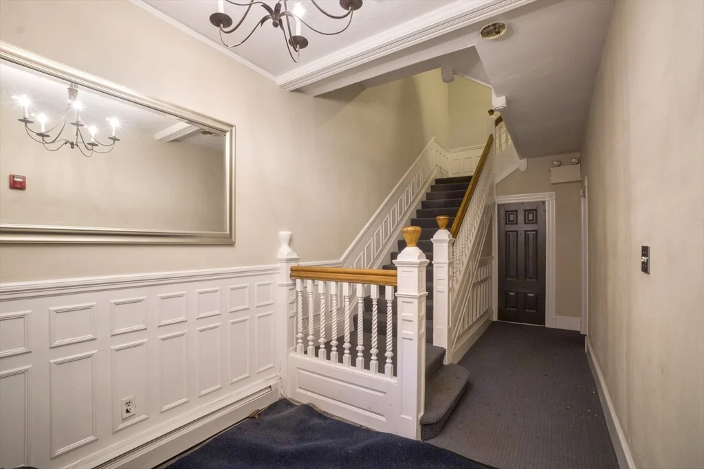447 Marlborough St, Back Bay