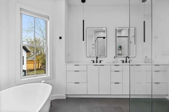 70 Walker St, Newton