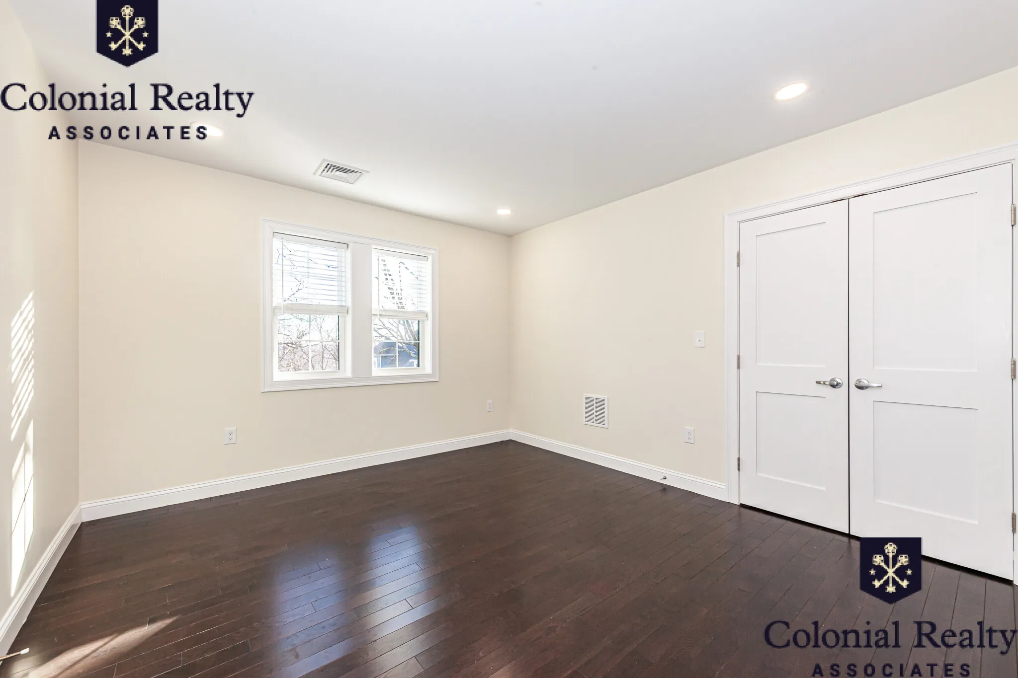 48 Caldwell Rd, West End