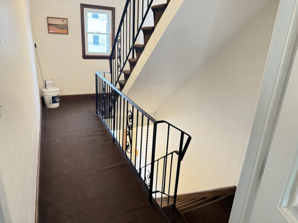 13 Murray Ct, East Boston