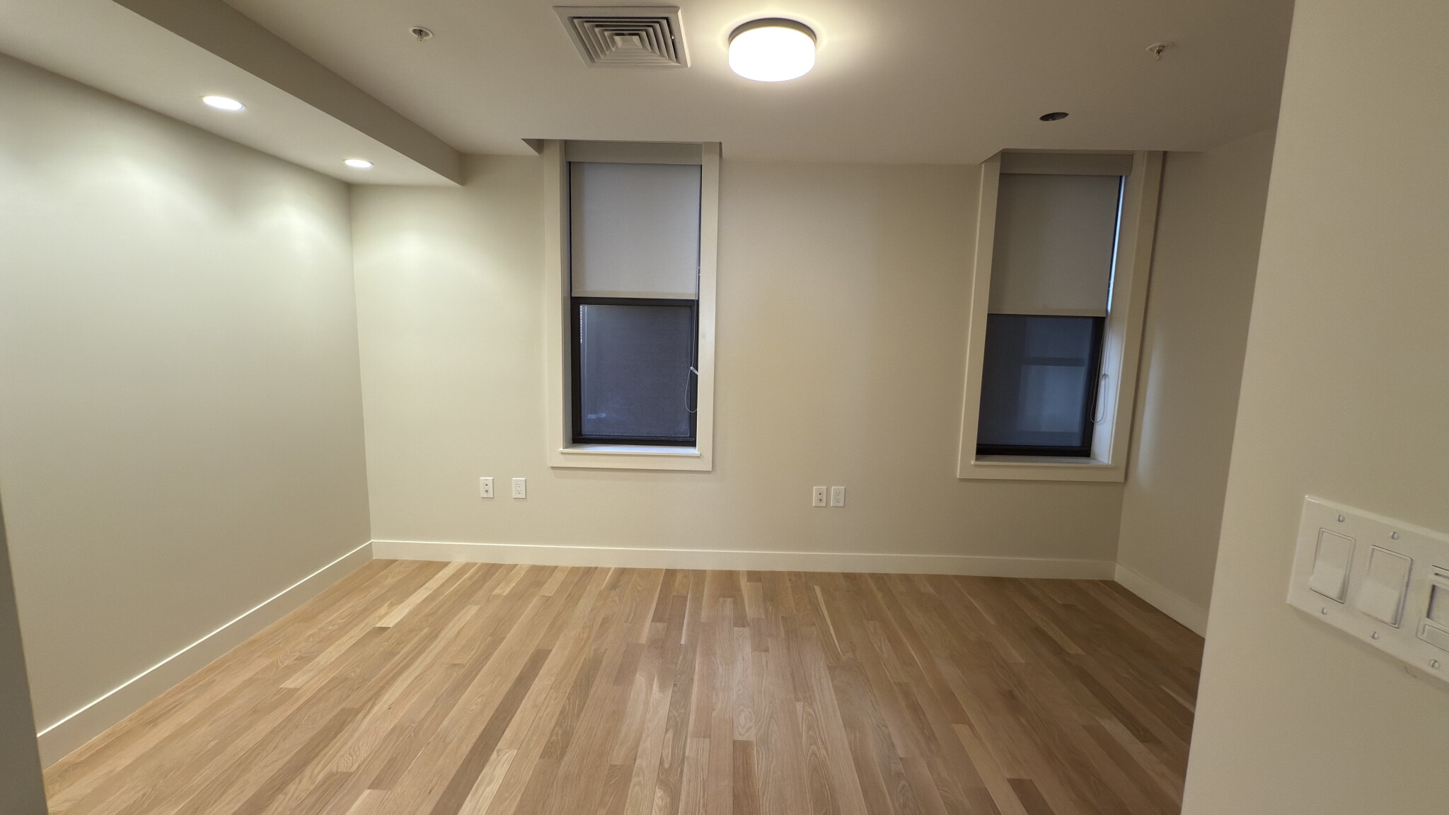 48 Jfk, Harvard Square