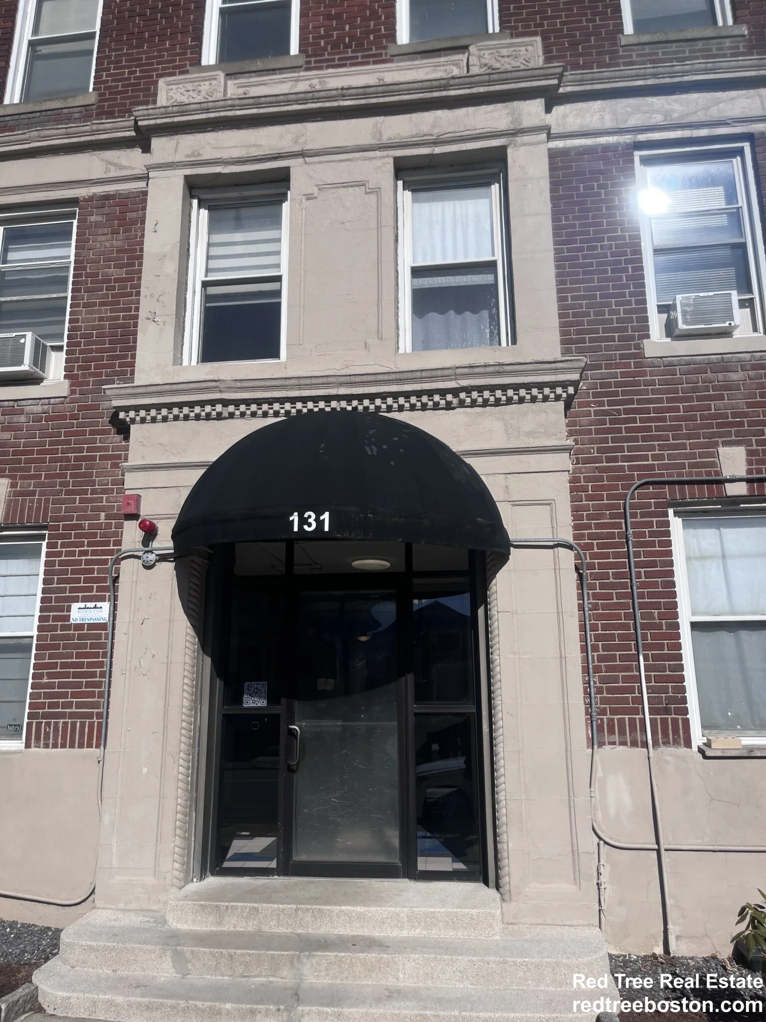 131 Washington St, Brighton