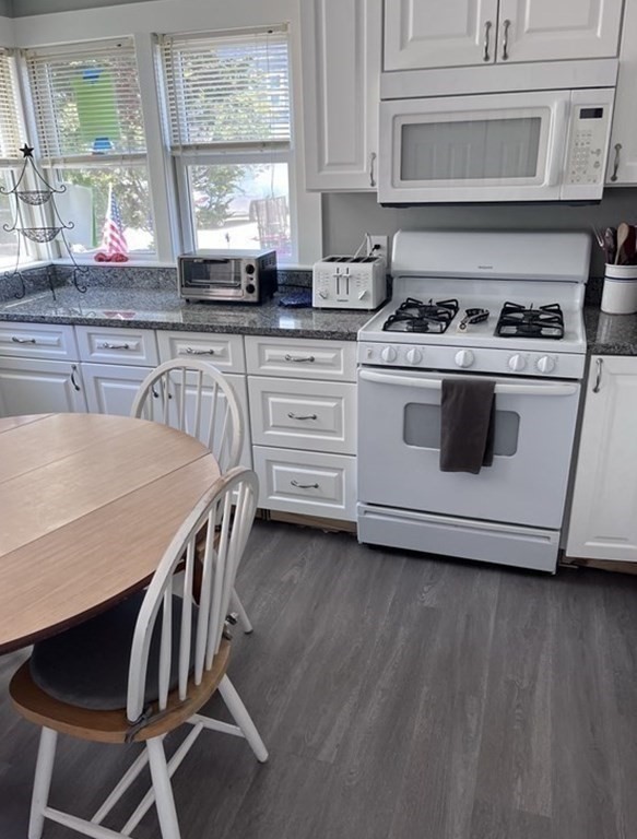 230 Bay Ave(winter Rental), Green Harbor