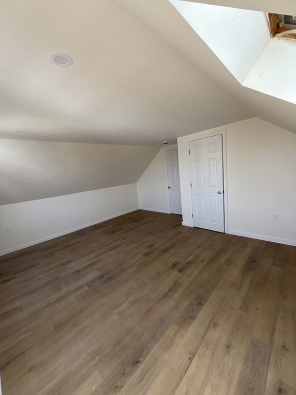 178 Thomas St, Fall River