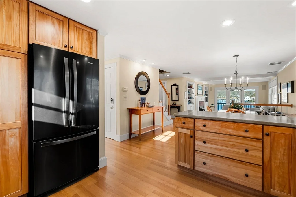 30R Harbor St, Danversport