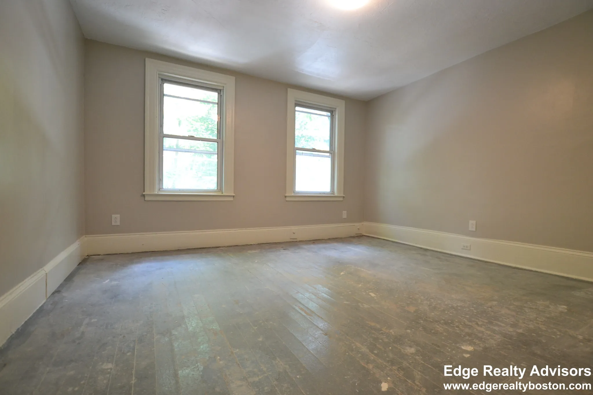 9 Eleanor St, Allston