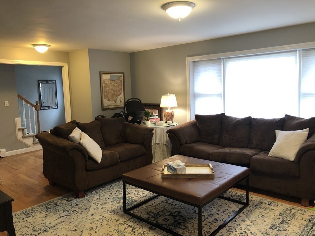 172 Maple St, West Roxbury