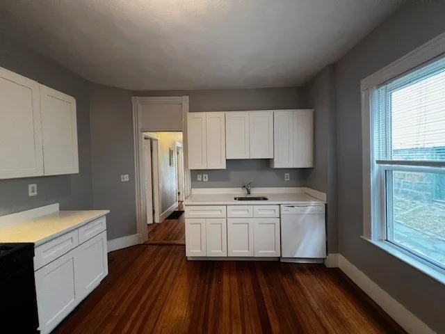 11 Sunset St, Mission Hill