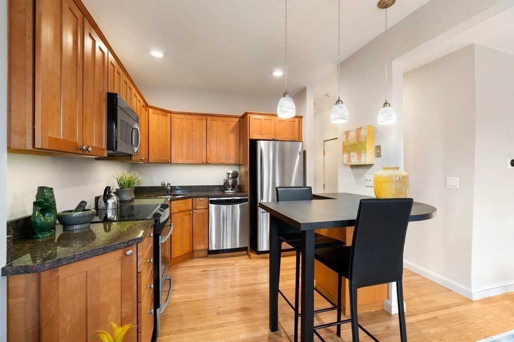 1 bed, 1 bath apartment for rent at 469 Shawmut Ave Unit 3, South End — photo 5 of 15