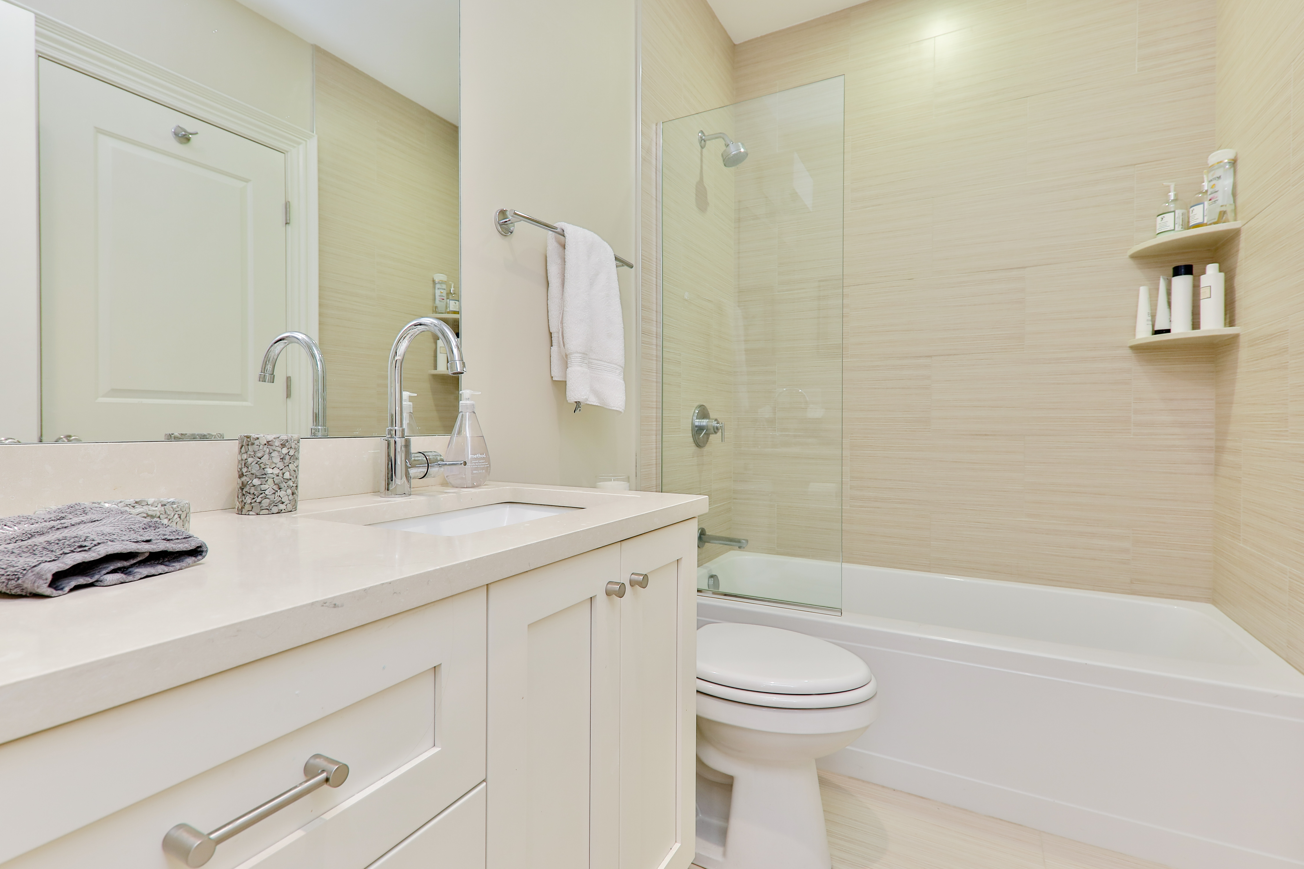 2 bed, 2.5 bath apartment for rent at 142 West Concord St Unit 1, South End — photo 11 of 16