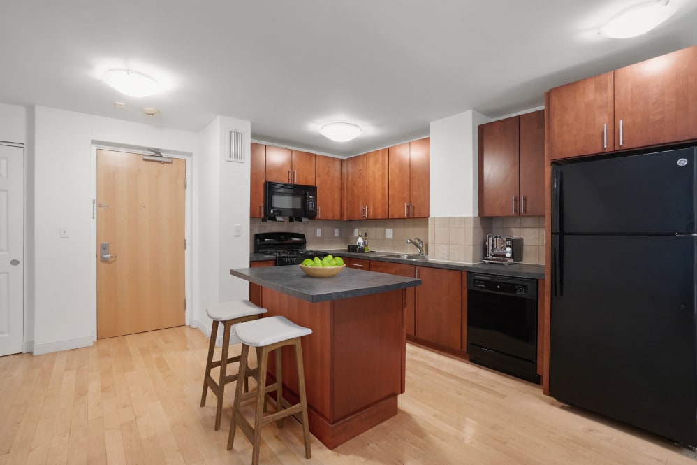 2 bed, 1 bath apartment for rent at 11 Camelot Ct Unit 11-7G, Brighton — photo 7 of 19