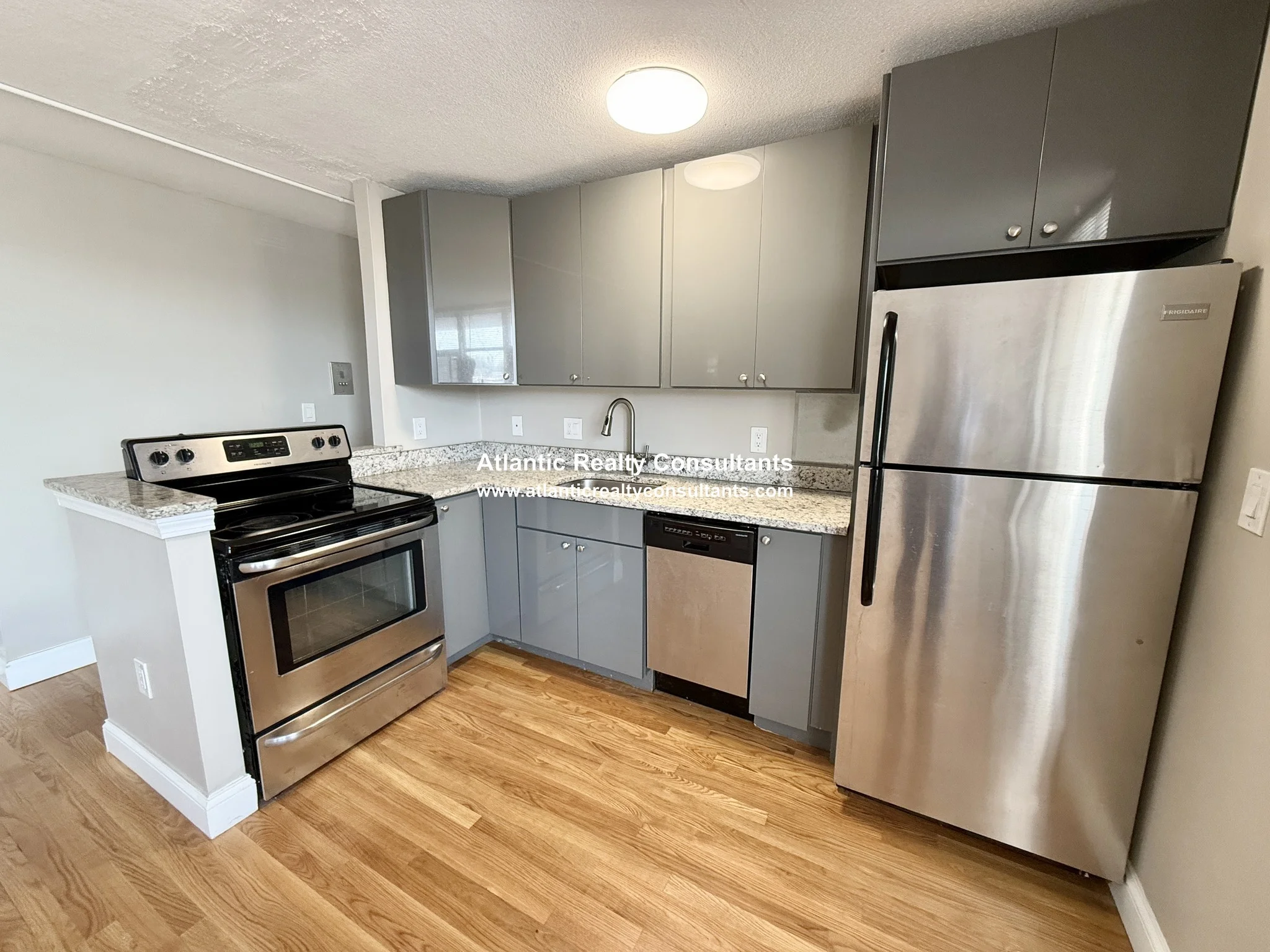 125 Trapelo Rd, Belmont