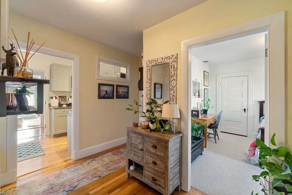 10 West Bellevue Ave, Avon Hill