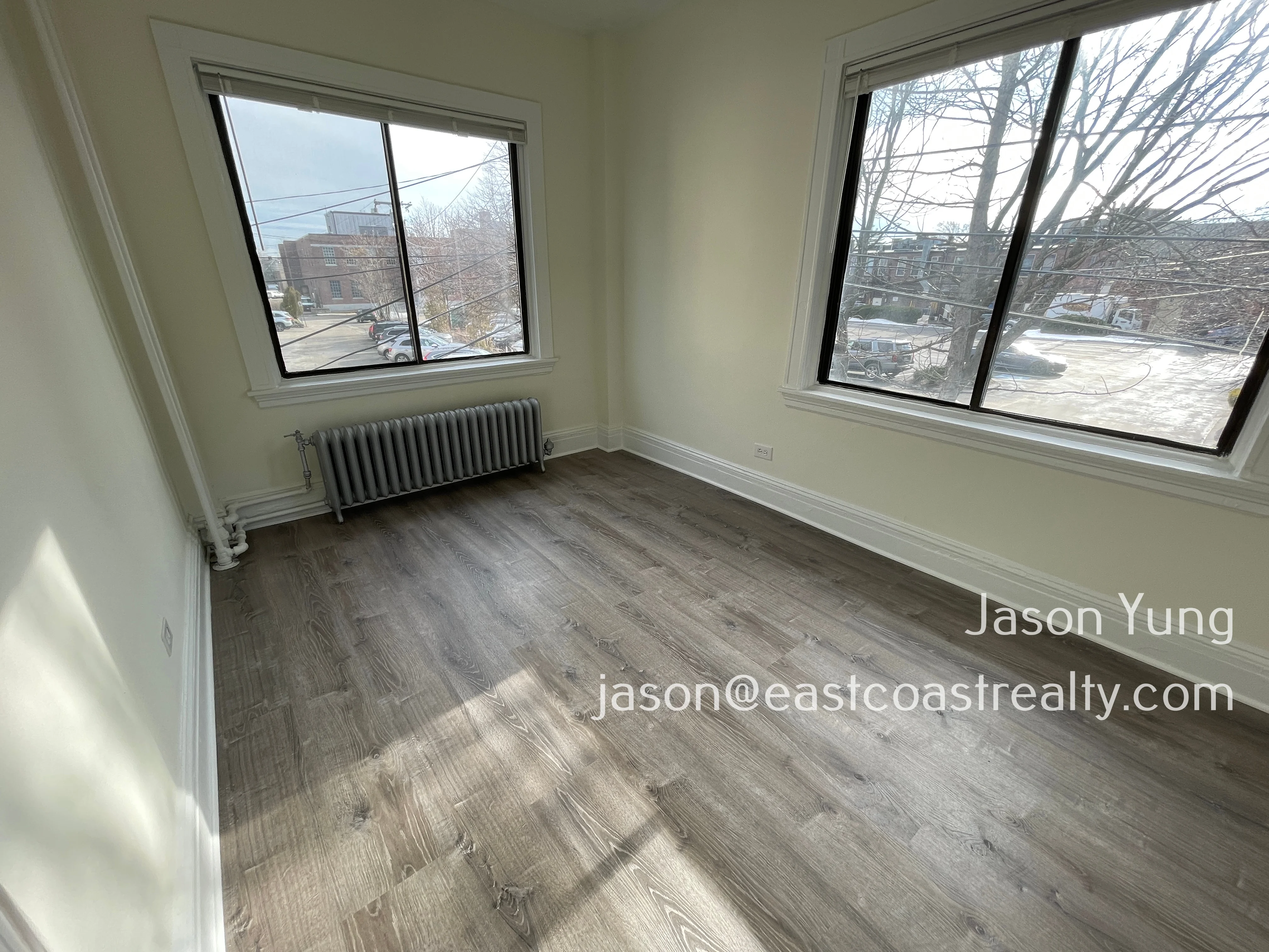 230 Walnut St, Newtonville