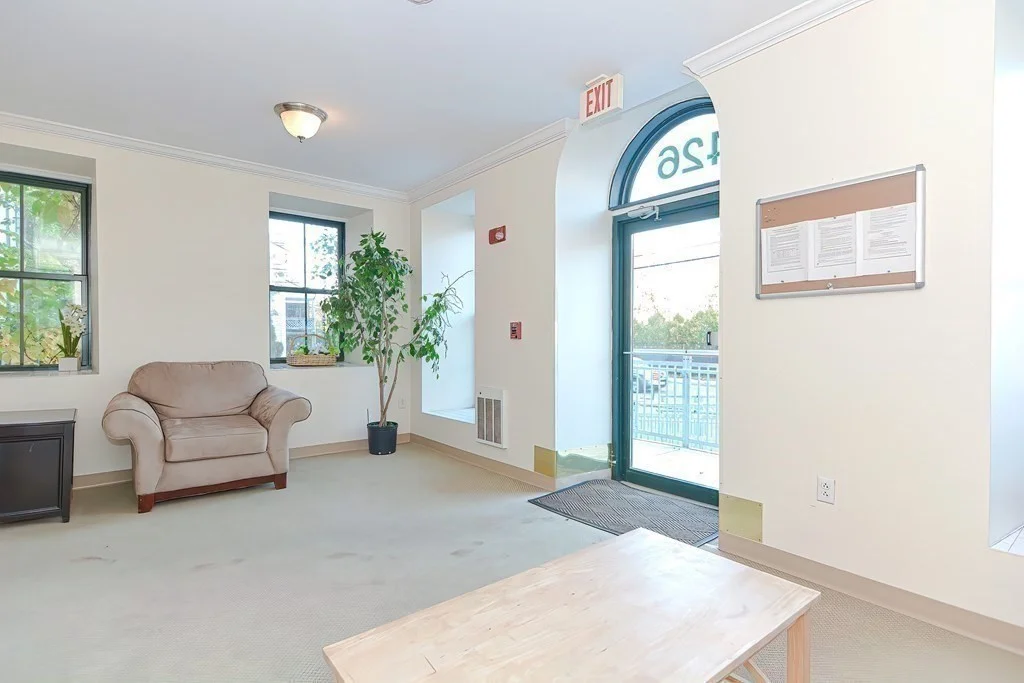 426 Mount Hope St, North Attleboro