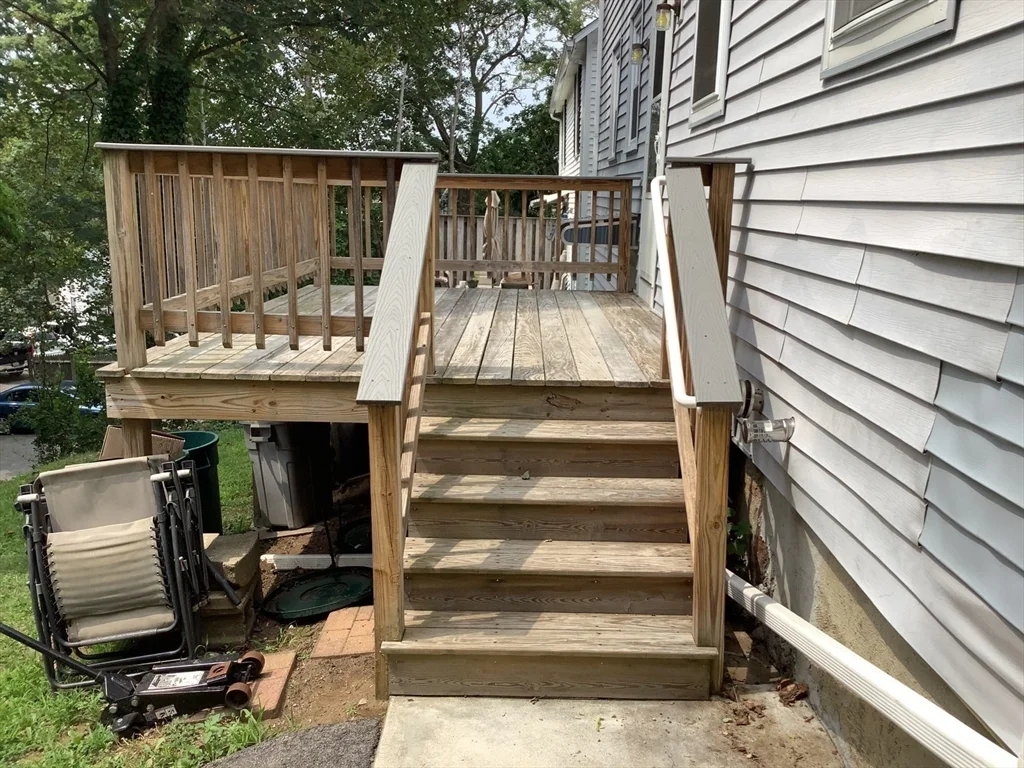 10 Moulton Ct, Beverly