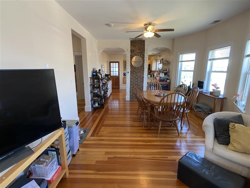 107 Yale St, South Medford