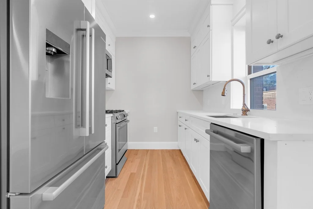 1396 Beacon St, Coolidge Corner