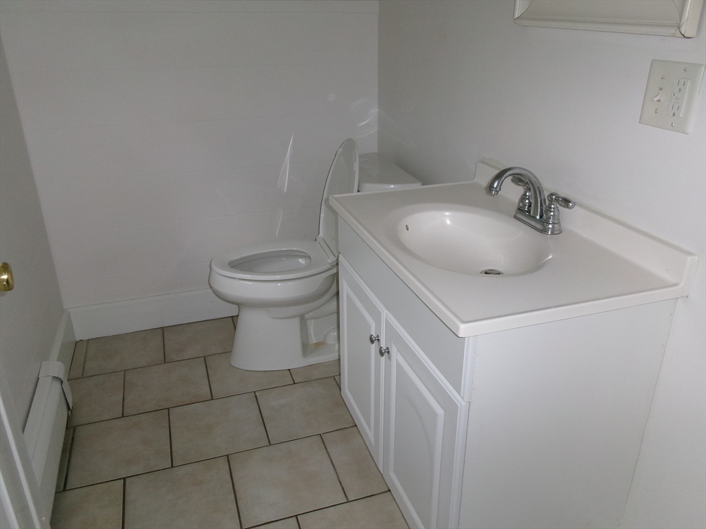 58 Bancroft Park, Hopedale