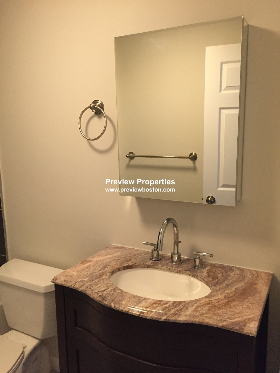 712 Shawmut Ave, South End