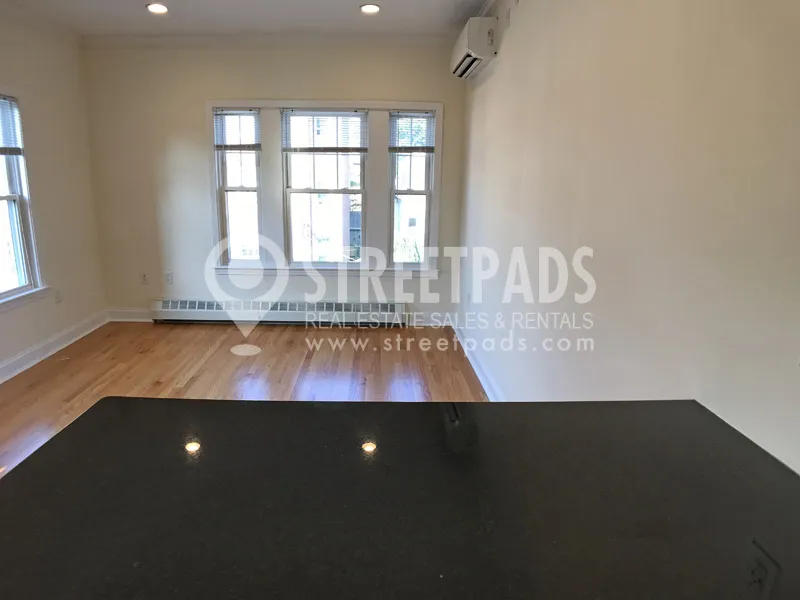 65 Langdon St, Neighborhood Nine