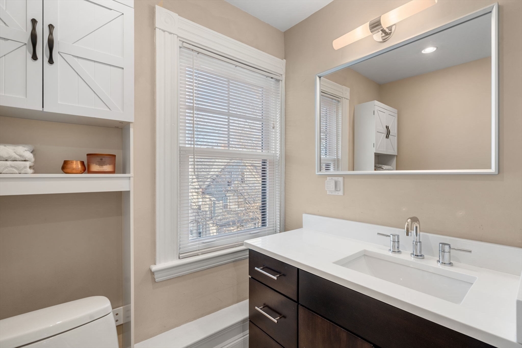 18 Wyman St, East Arlington