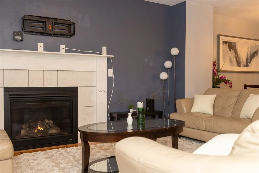 129 Quinapoxet St, Holden