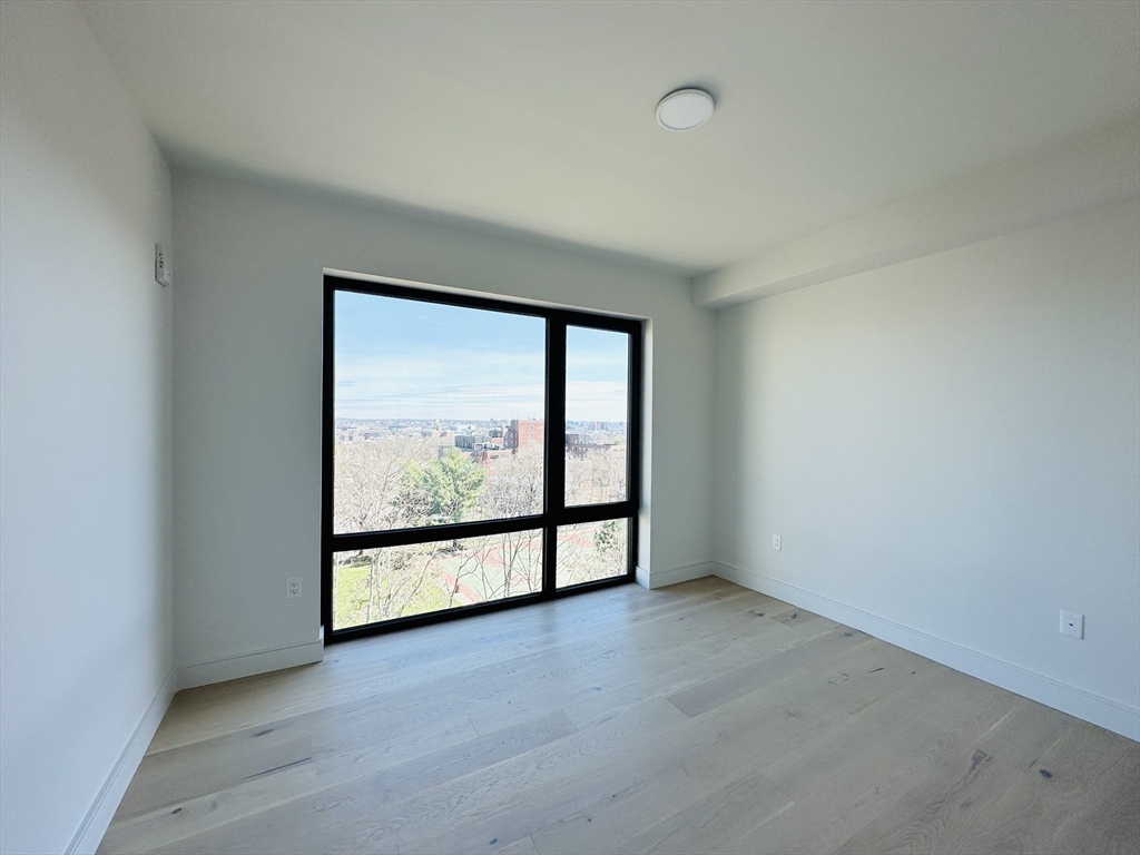 1 Nevins Hill Way, Brighton