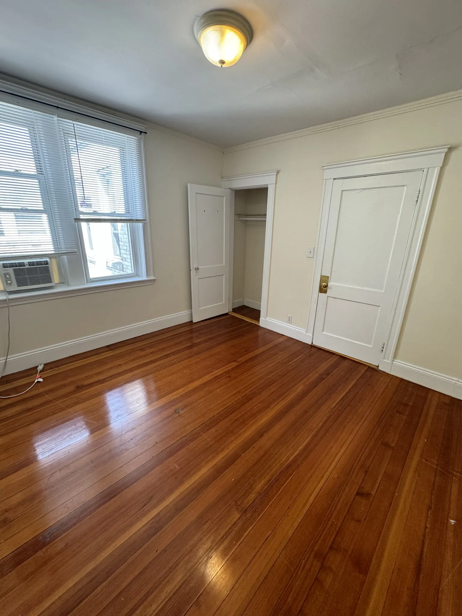 518 Cambridge St, Allston