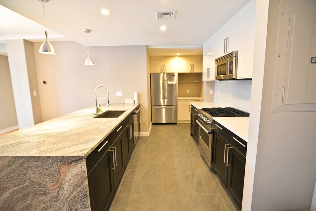 323 Boylston, Boylston Street