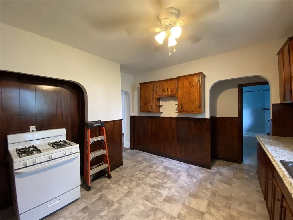 62 Liberty Ave, Powder House Square