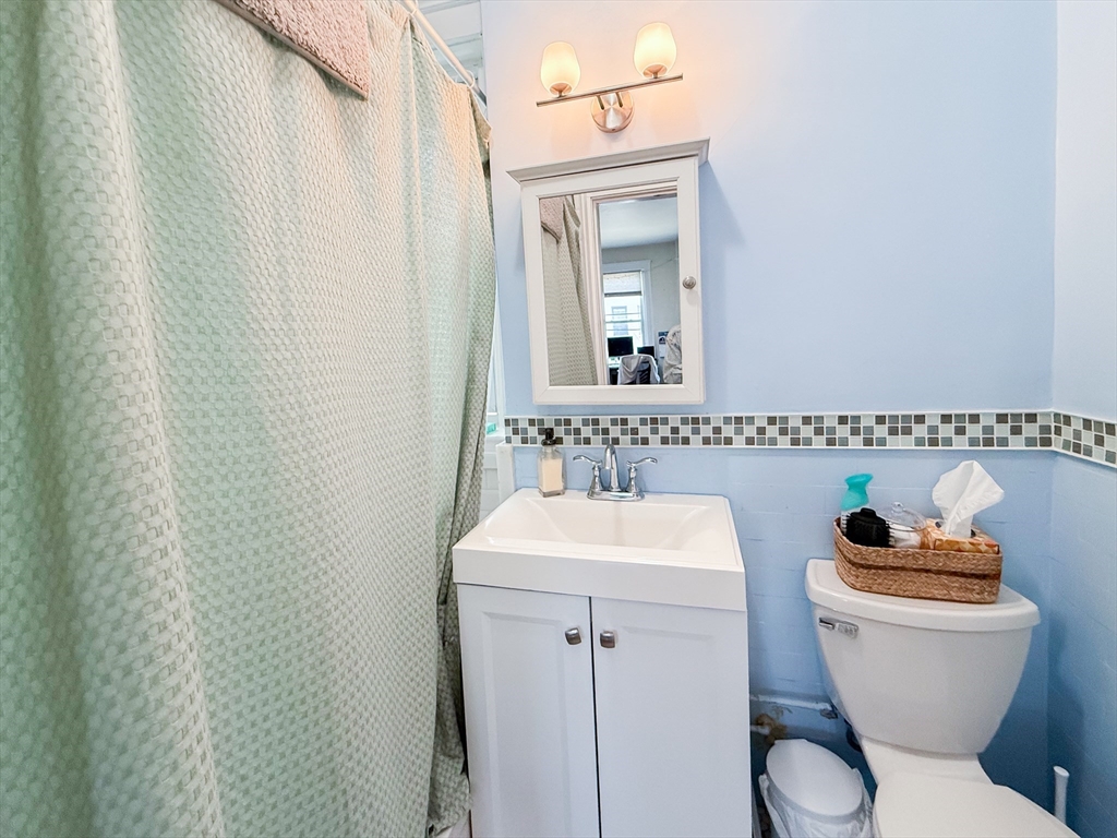 1568 Commonwealth Ave, Brighton